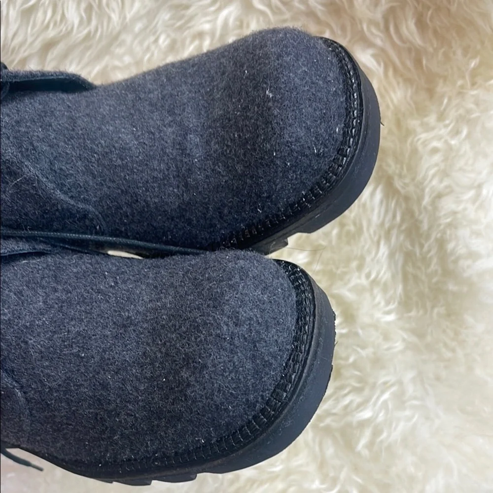 Made in Italy‼️ Gray and Black Chukka Boots with Minimalist Design